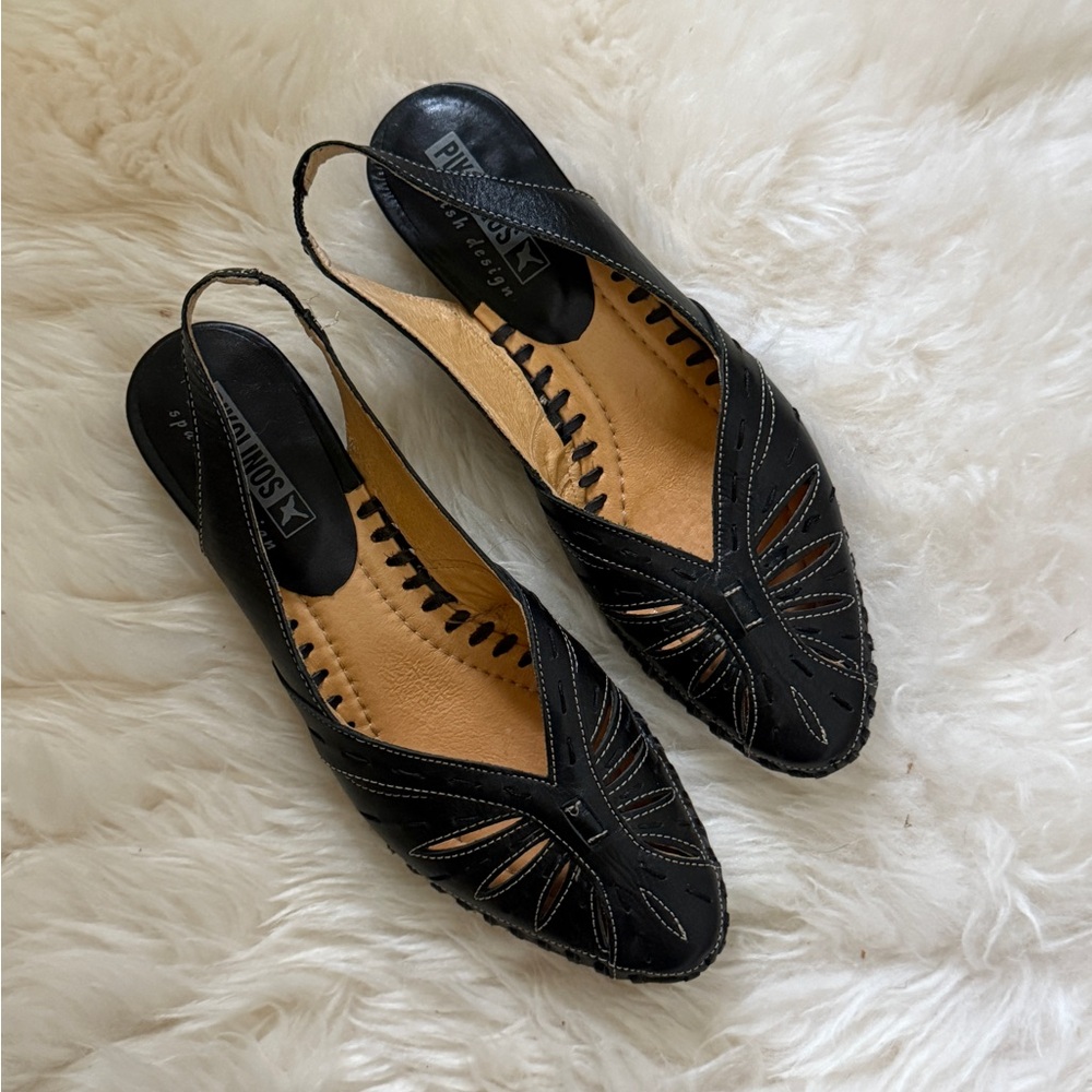 Pikolinos mules kitten heel black excellent condition!